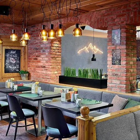 Ever Gruen 4* كابرون